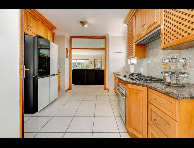 4 BEDROOM HOUSE FOR SALE IN DAINFERN GOLF ESTATE